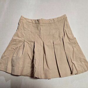 Gap skirt